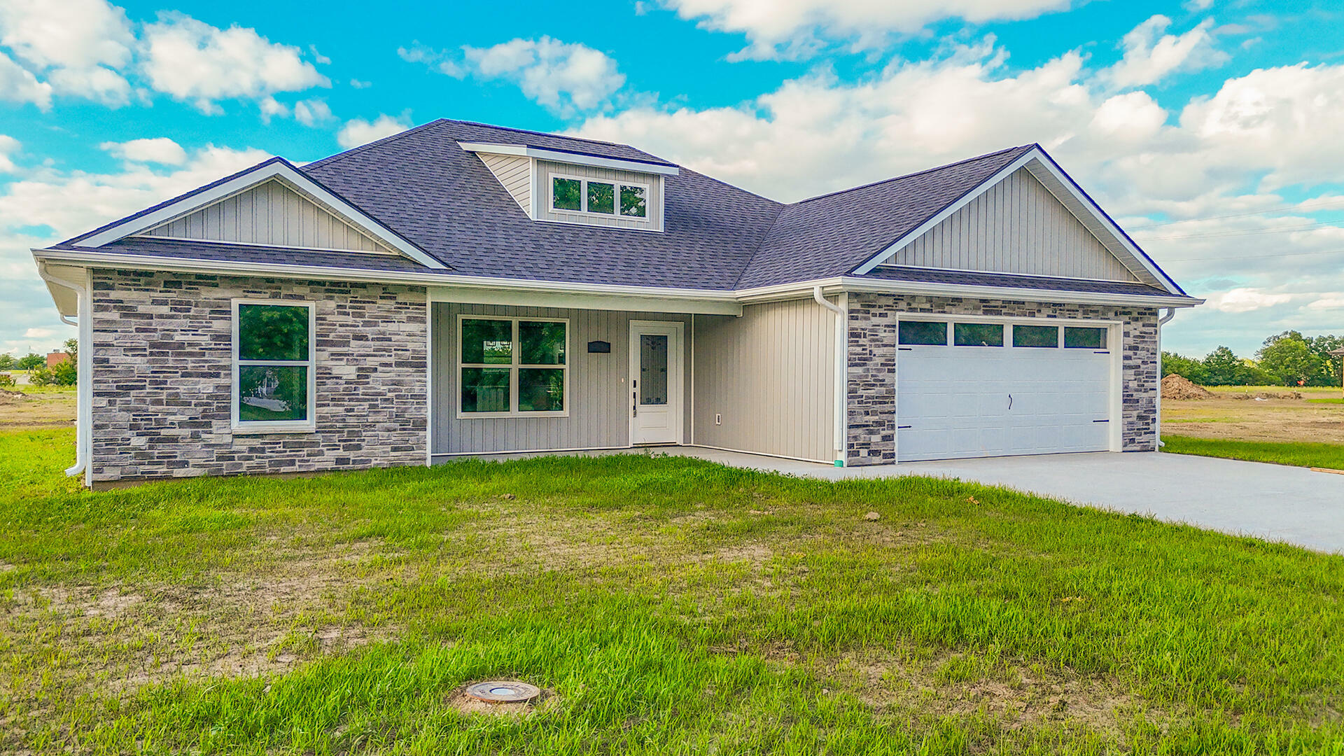 Property Photo:  407 W Francis St  MO 65284 