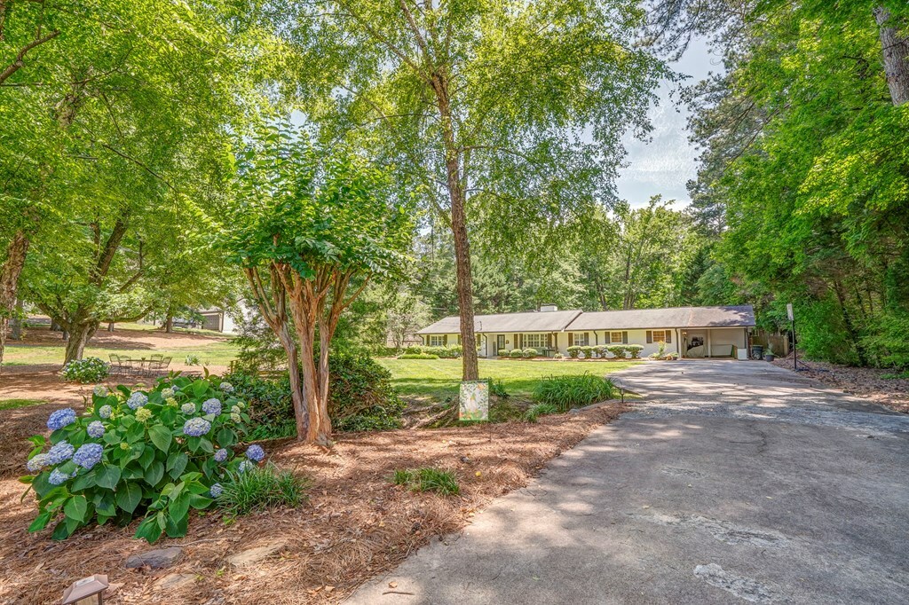 Property Photo: 1632 Rio Vista Drive GA 30720