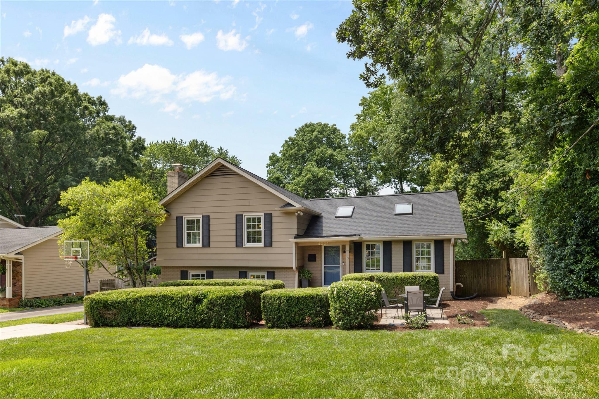 4024 Tyndale Avenue  Charlotte NC 28210 photo
