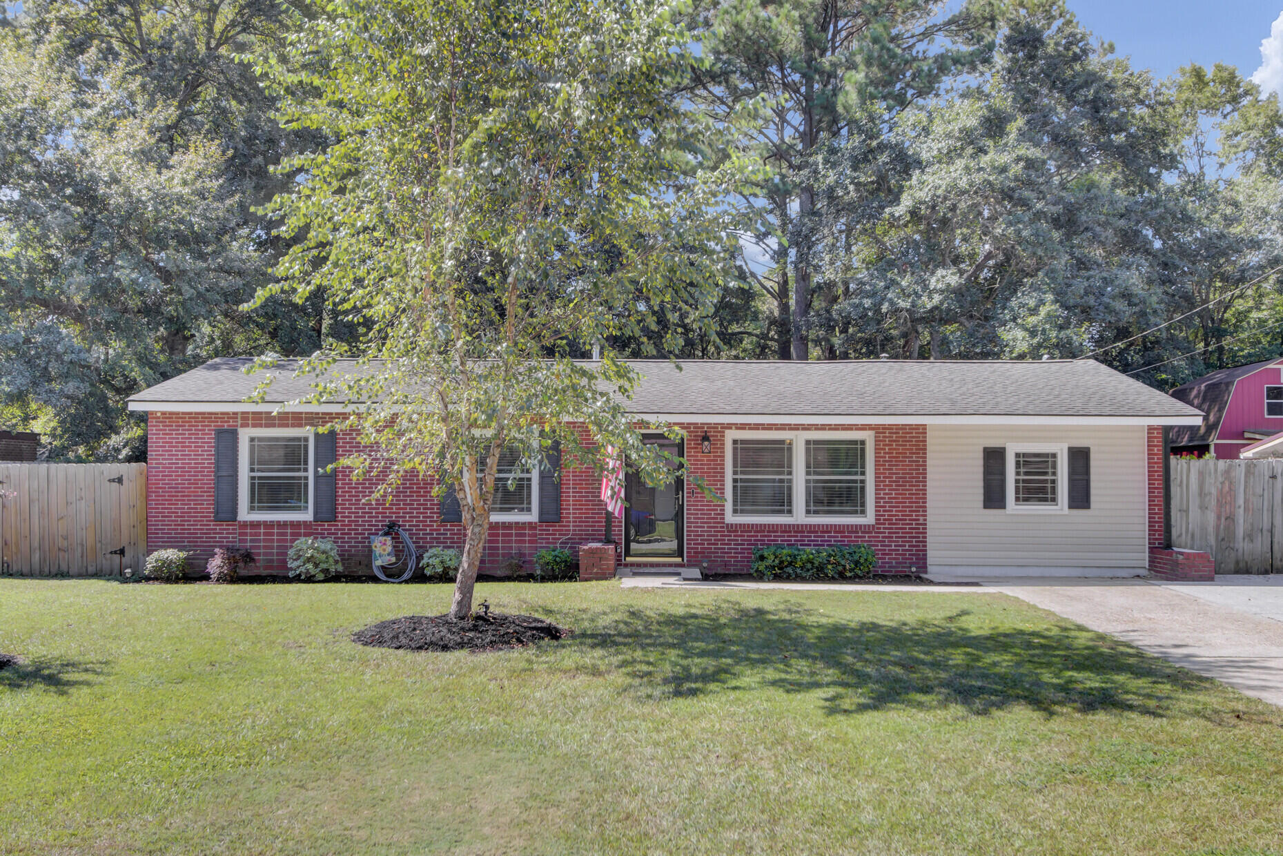 Property Photo: 25 Aldene Avenue SC 29445