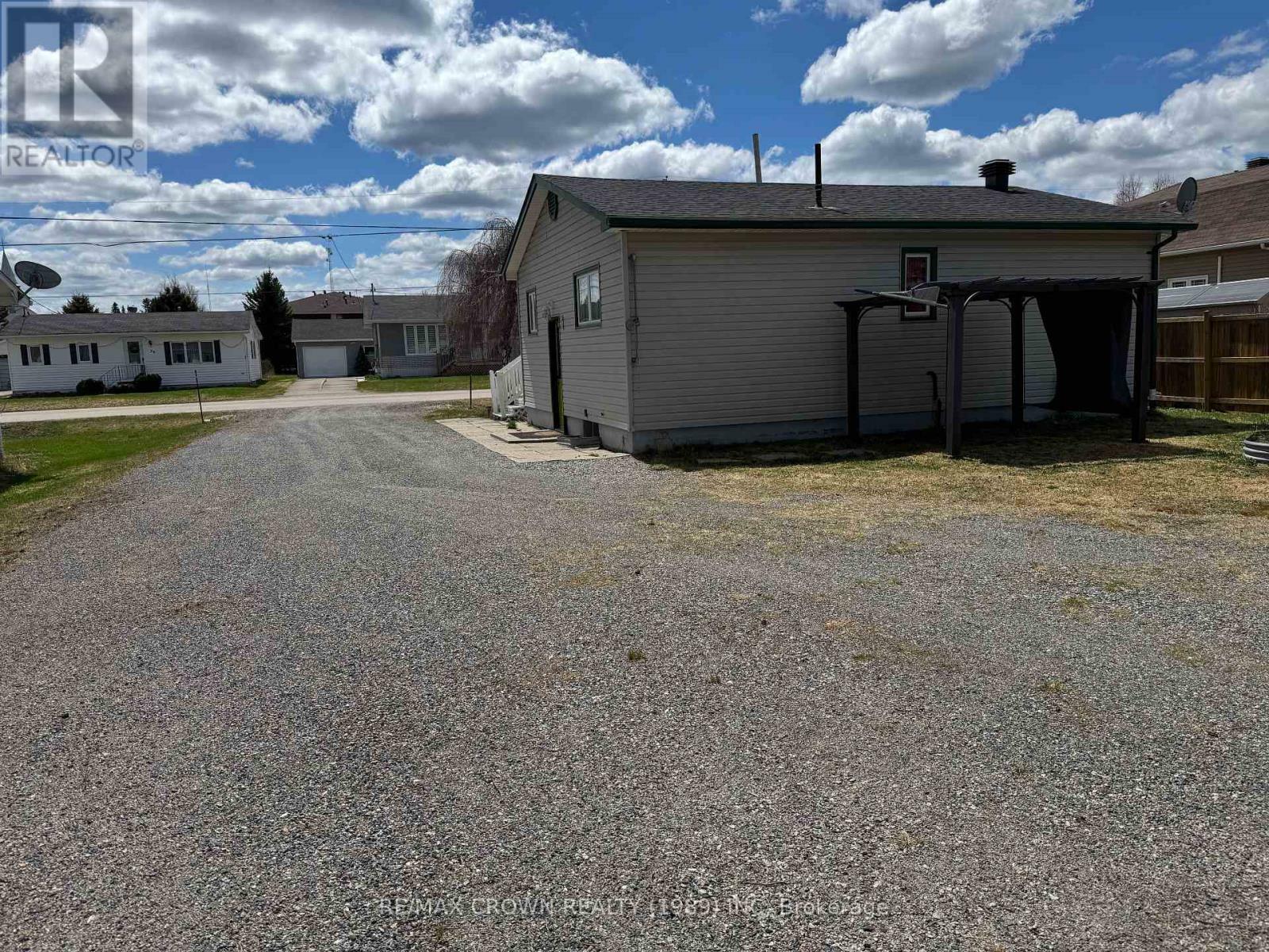 Property Photo: 35 Gauthier Street ON P0L 1G0