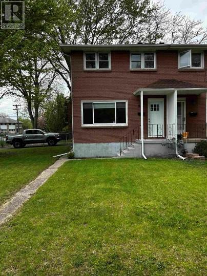 Property Photo: 835 Vroom Avenue ON N7S 3W9