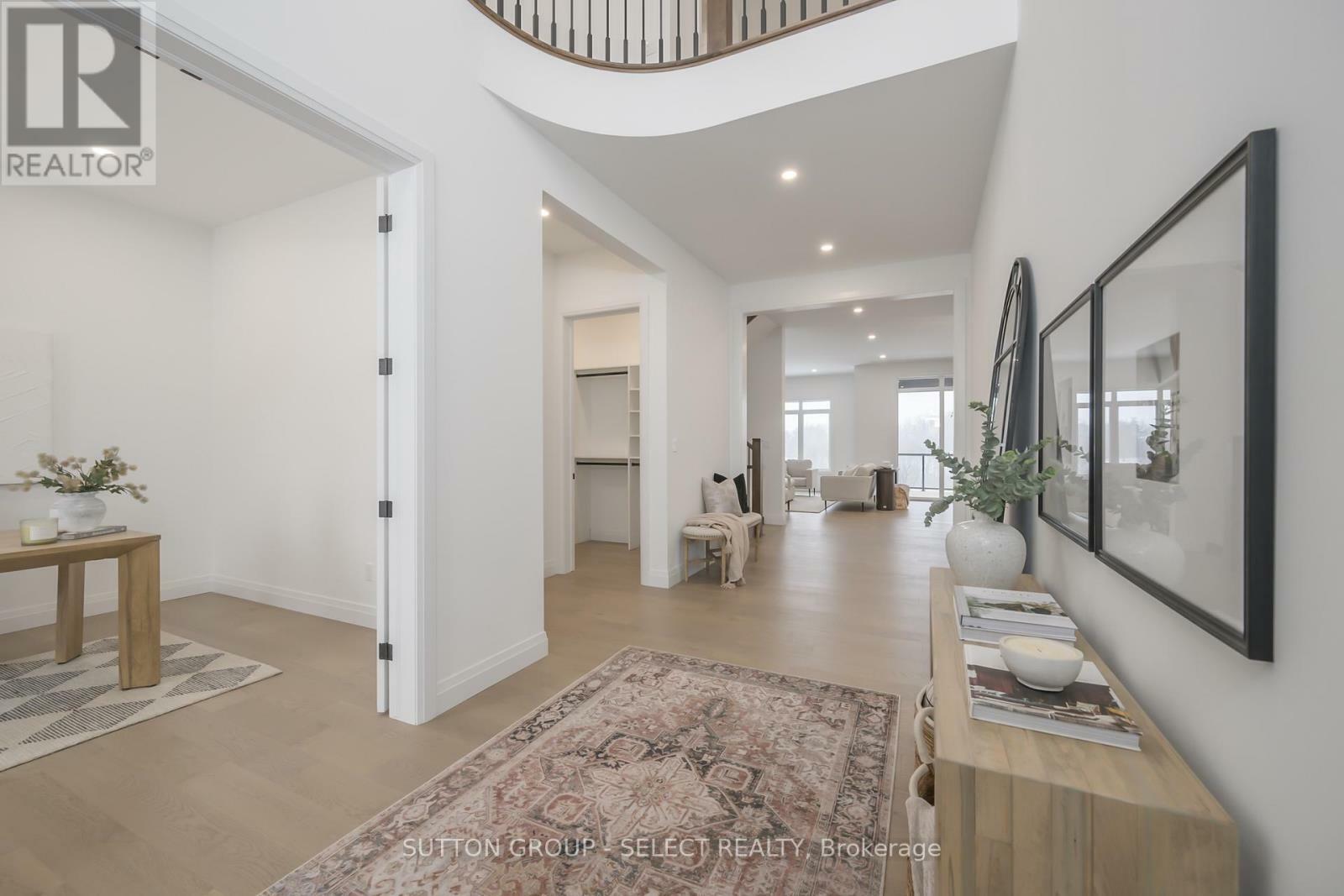Property Photo: 559 Creekview Chase ON N6G 3X9