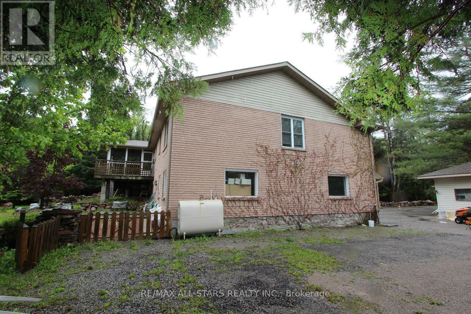 Property Photo: 33 Tates Bay Road ON K0M 1A0