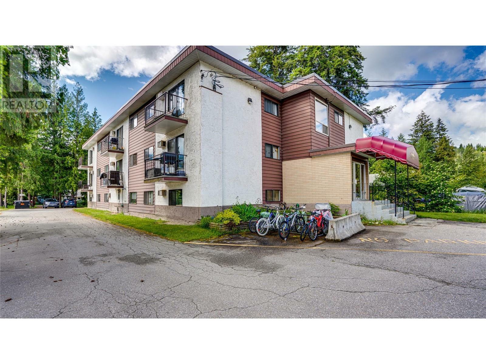 Property Photo: 409 Main Street 205 BC V0E 2V1