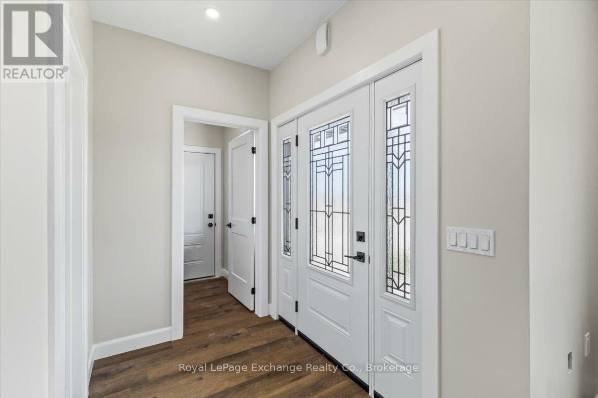 Property Photo: 1071 Waterloo Street North 50 ON N0H 2C3