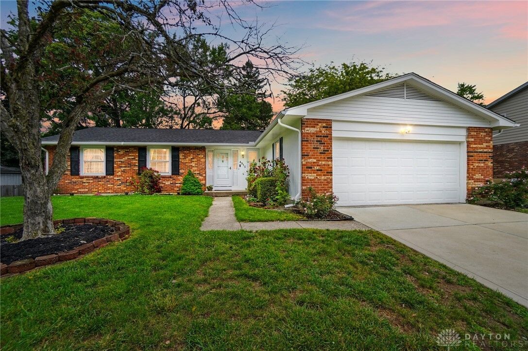 Property Photo: 4915 Sweetbirch Drive OH 45424