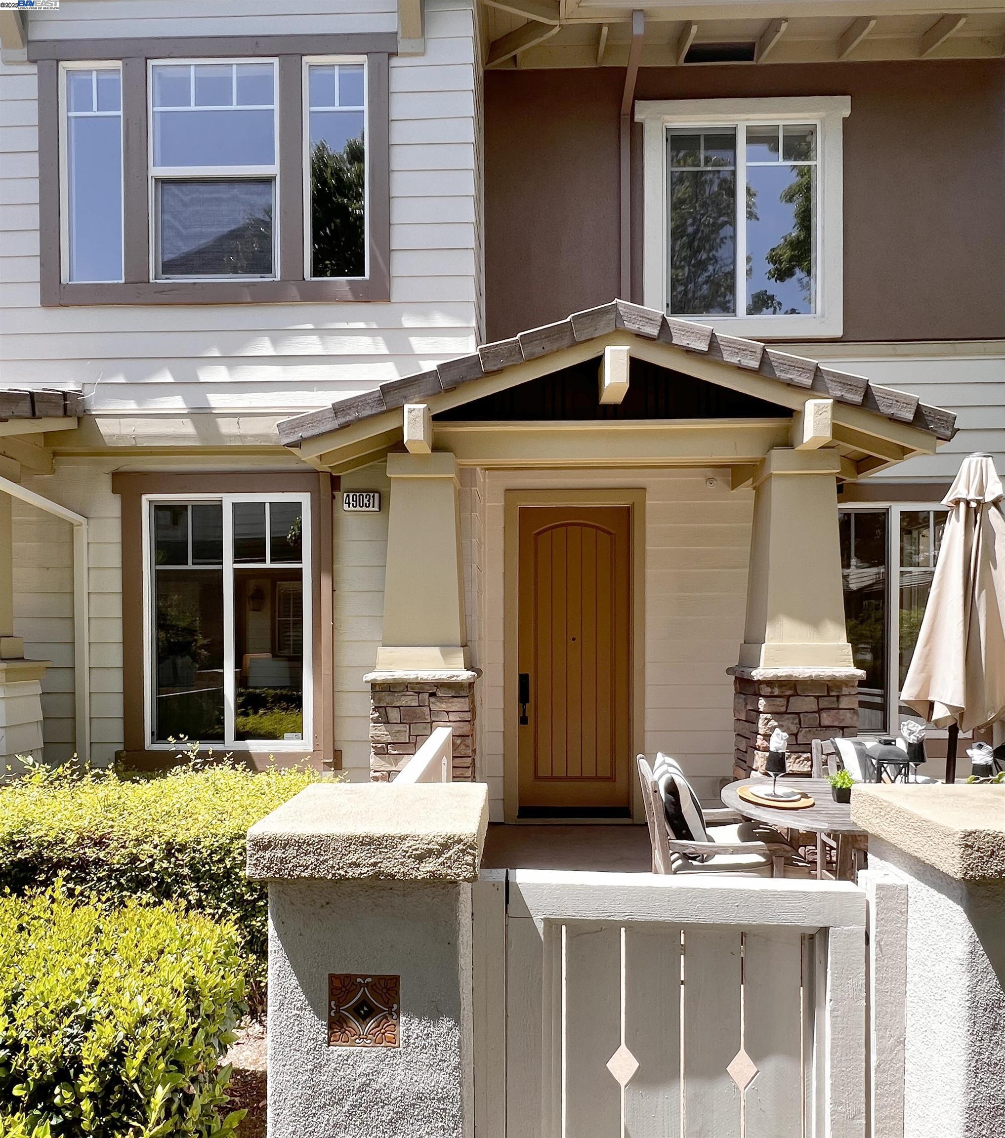 Property Photo:  49031 Woodgrove Cmn  CA 94539 