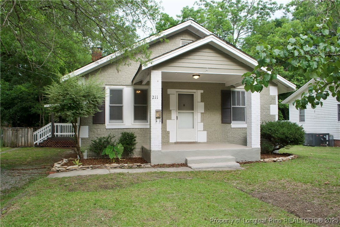 Property Photo: 211 Sedberry Street NC 28305