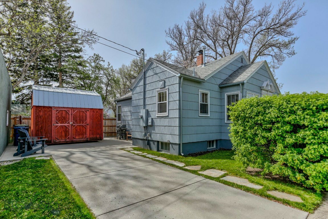 Property Photo:  923 W Clark Street  MT 59047 