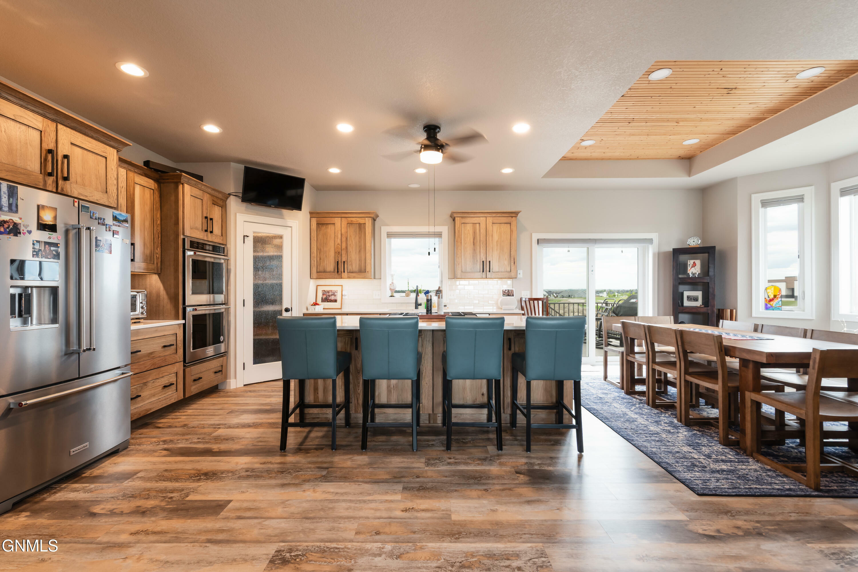 Property Photo: 1717 Prairie Hawk Drive ND 58503