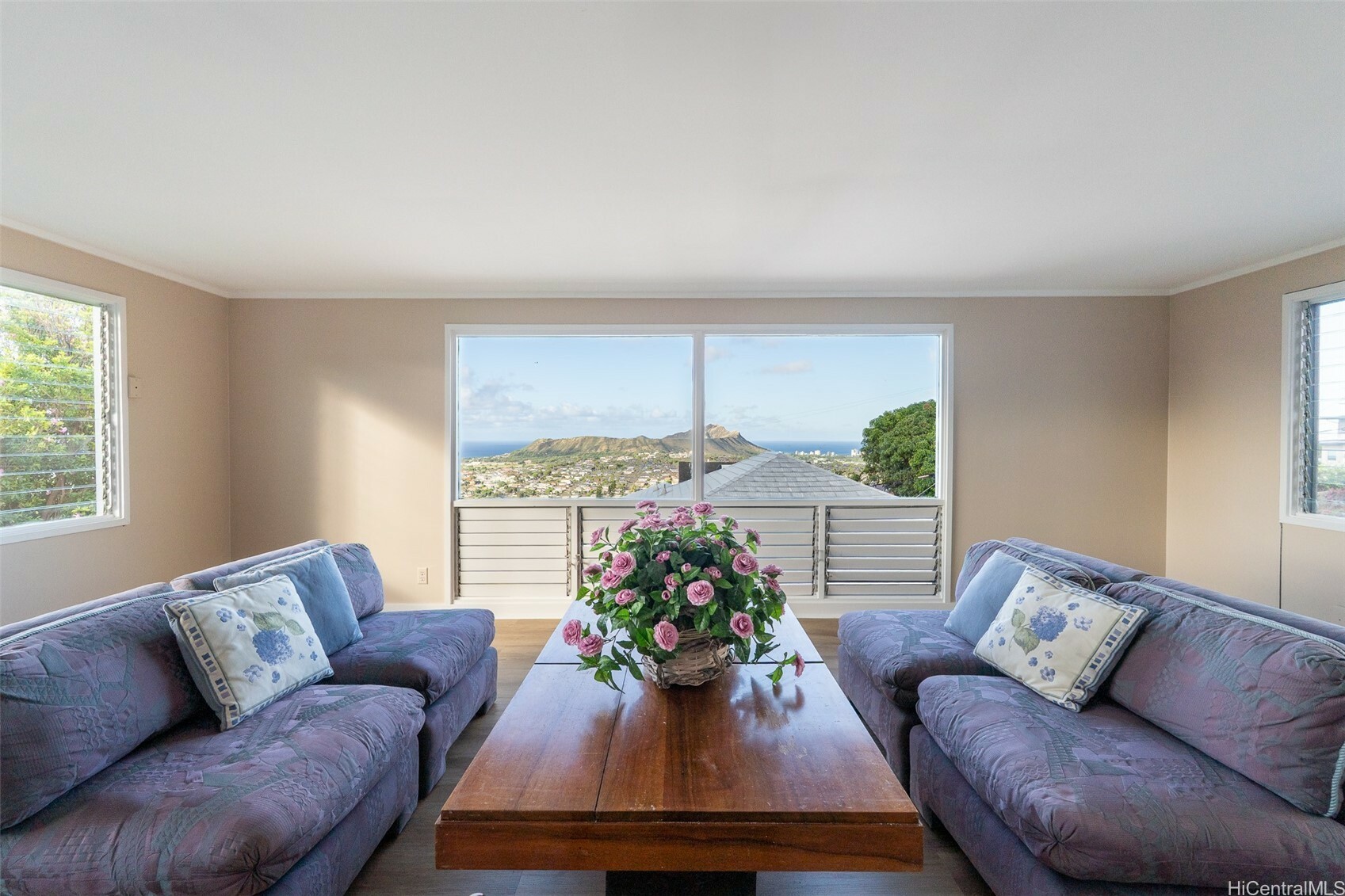 3726 Manini Way  Honolulu HI 96816 photo