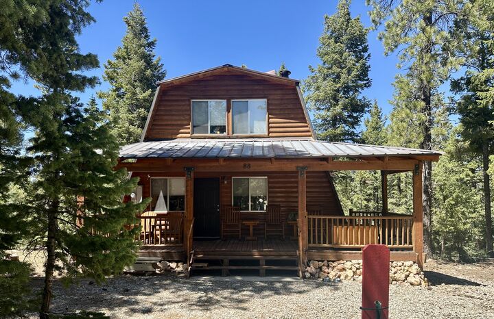 Property Photo: 1355 E Bonanza Rd UT 84762
