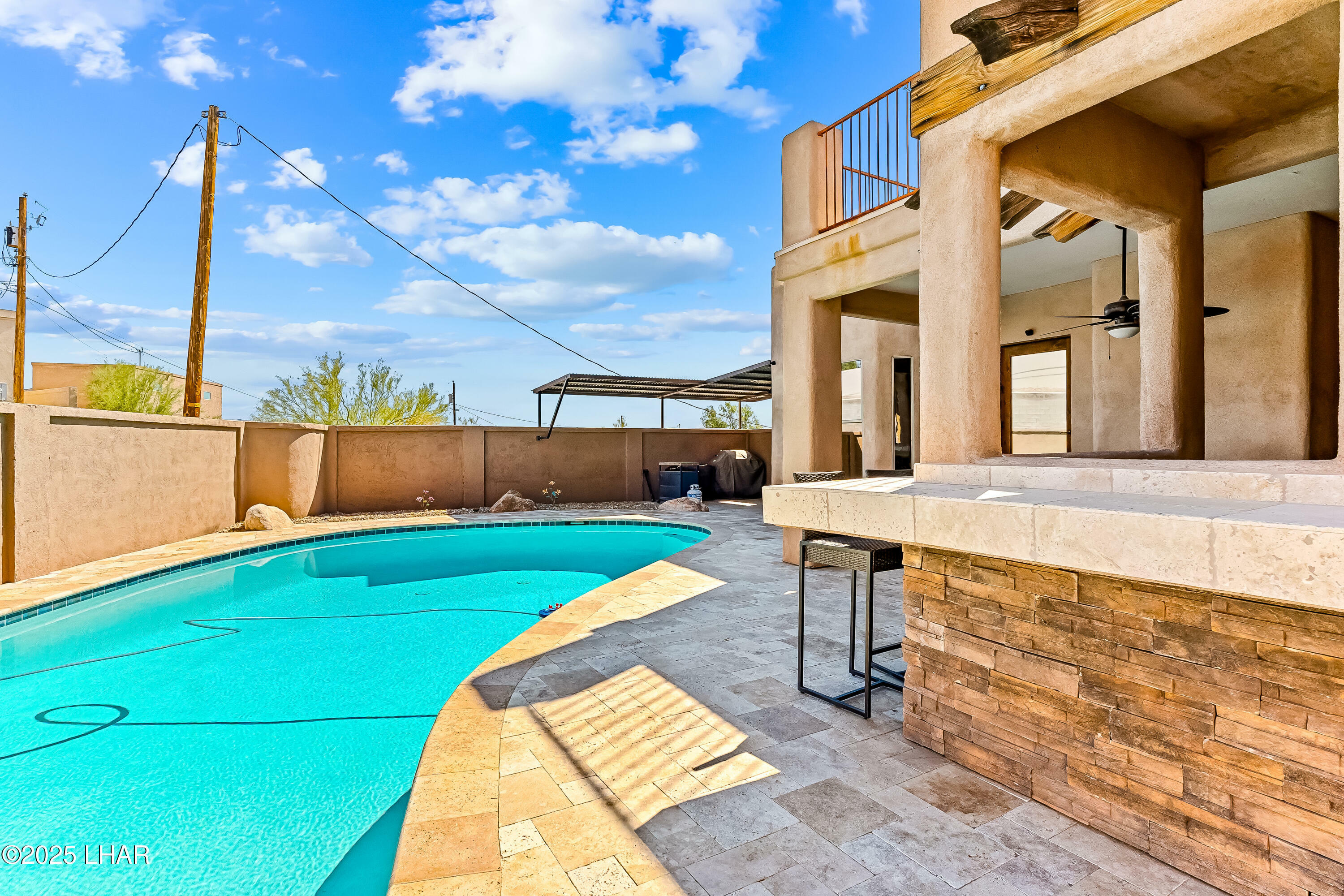 Property Photo: 960 Huntington Pl AZ 86403