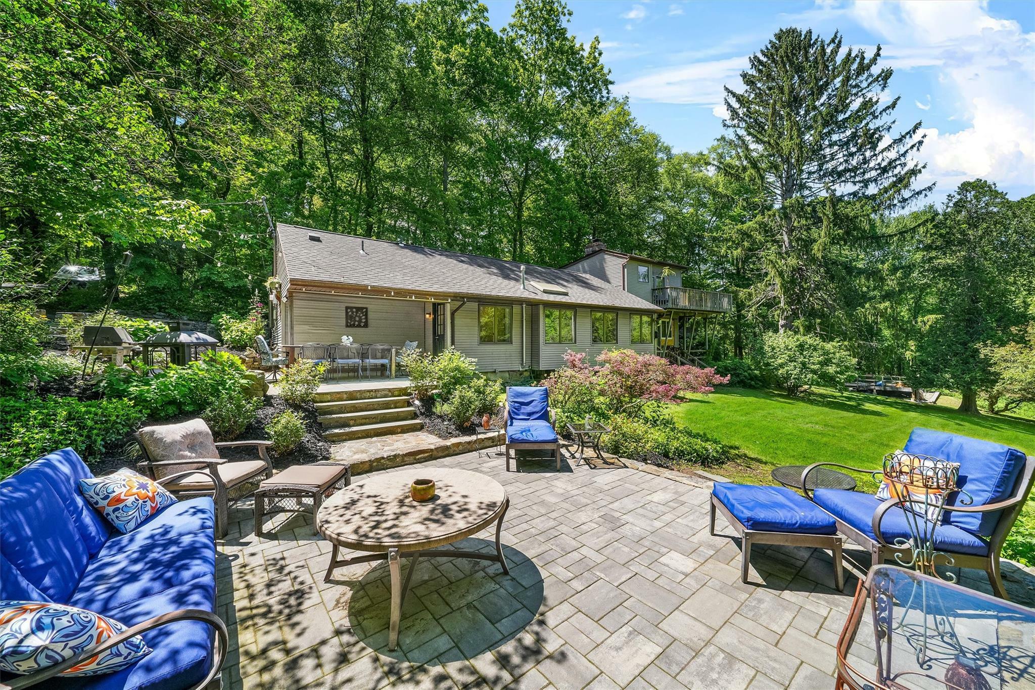 Property Photo:  42 Raspberry Lane  NY 10512 
