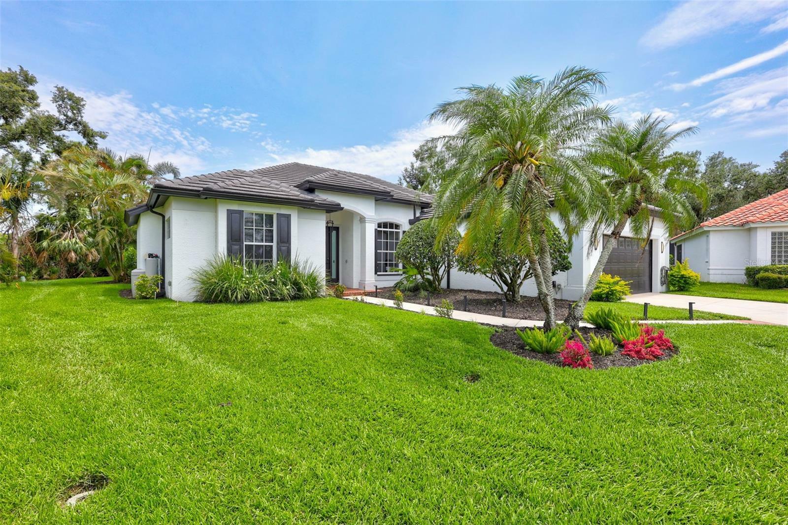 Property Photo: 5285 Far Oak Circle FL 34238