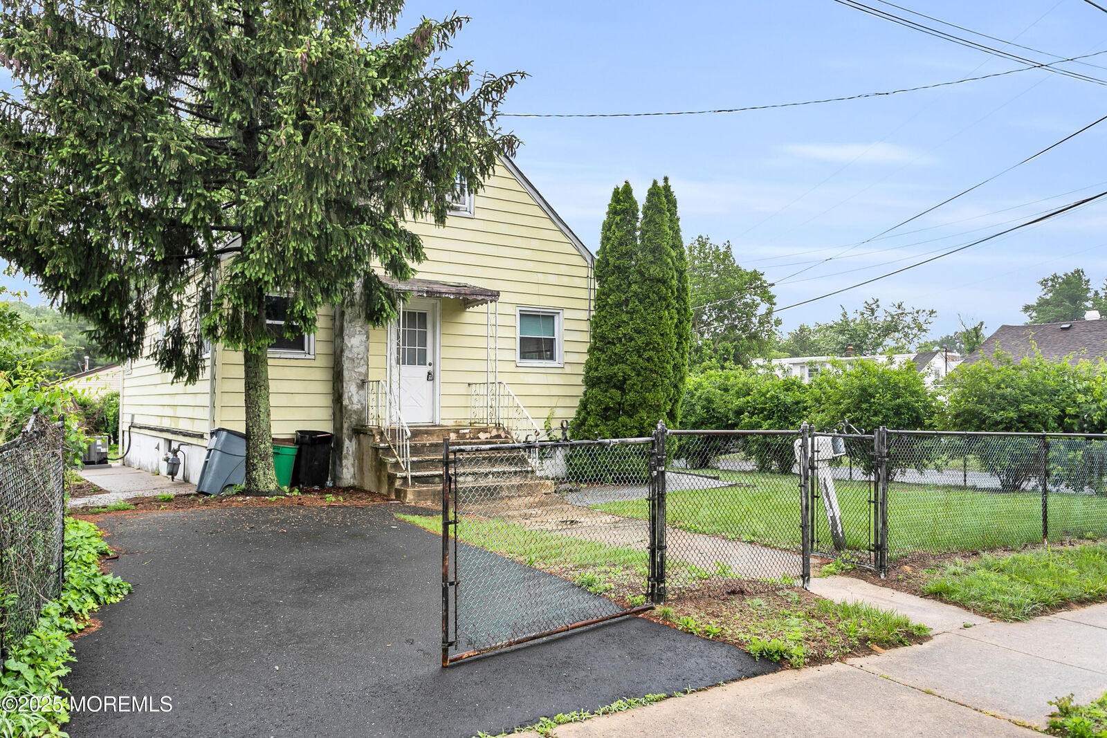 Property Photo:  203 Orchard Street  NJ 07735 