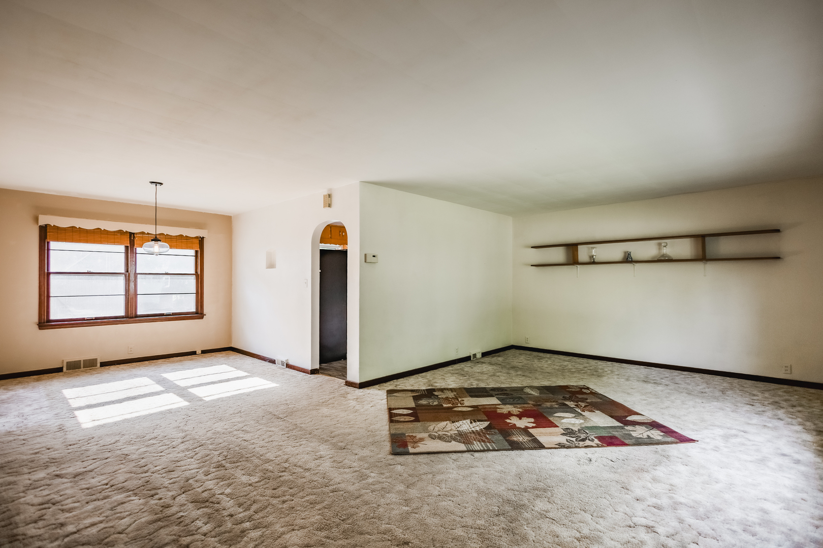 Property Photo: 1223 S 3rd Street IL 60174