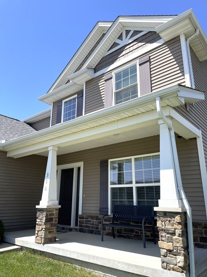 Property Photo: 316 London Way IL 61874