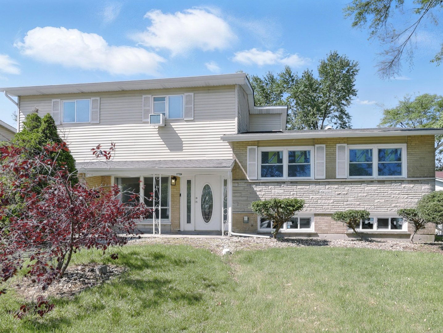 Property Photo: 17704 Grandview Drive IL 60429