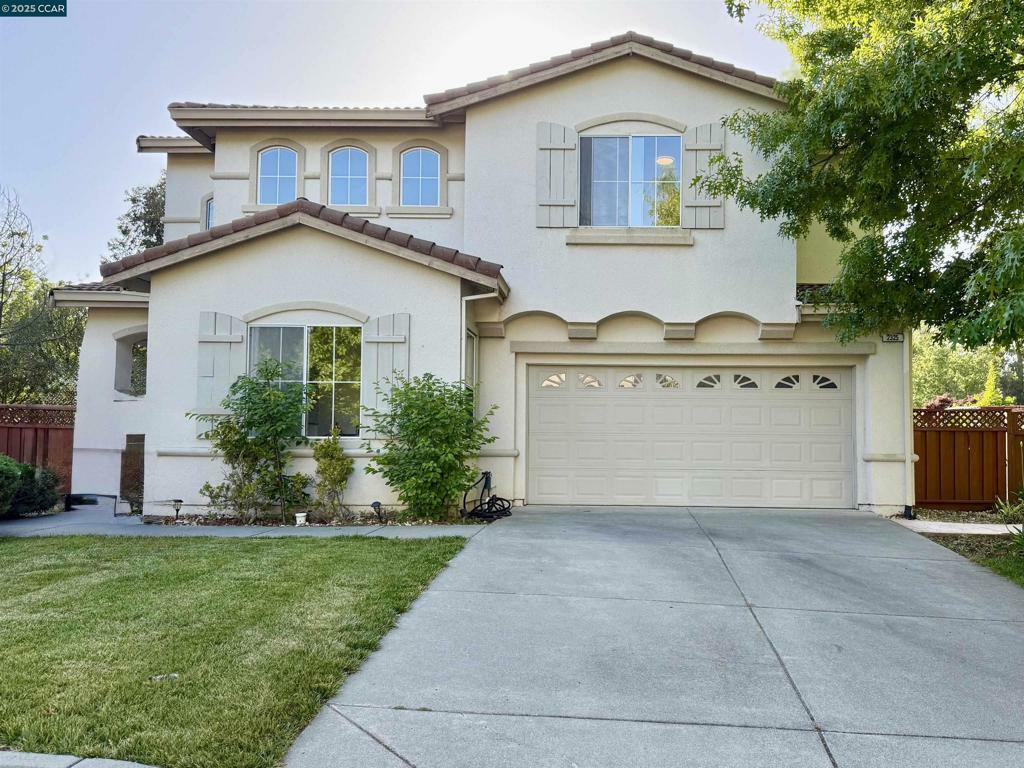 Property Photo: 2325 Lansdowne Pl CA 94591