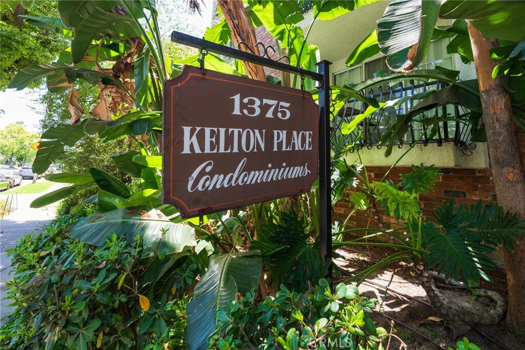 Property Photo: 1375 Kelton Avenue 104 CA 90024