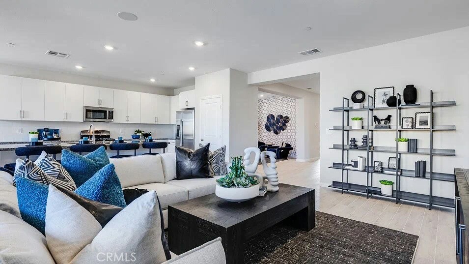 Property Photo:  65196 Avenida De Nuves  CA 92240 