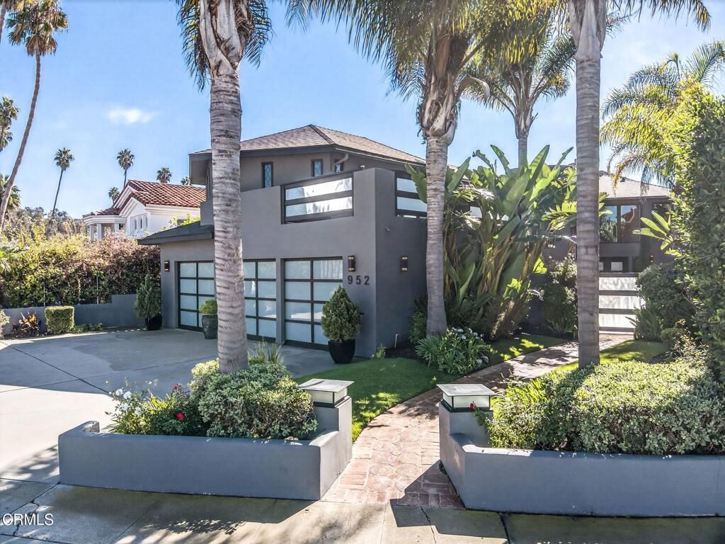 Property Photo: 952 Peninsula Street CA 93001