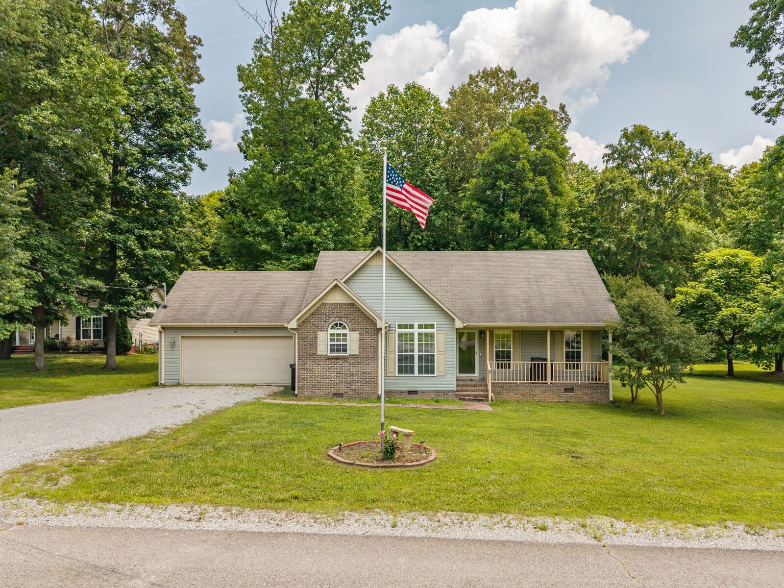 Property Photo:  6 Timbers Edge Rd  TN 37334 
