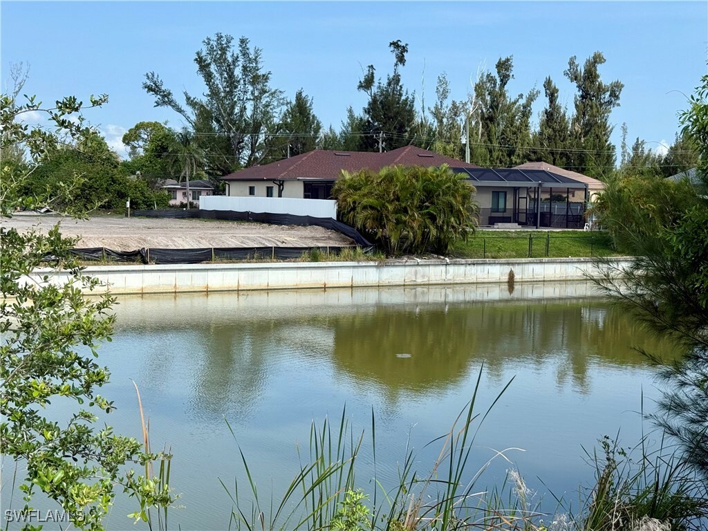 Property Photo: 1118 SW 19th Avenue FL 33991