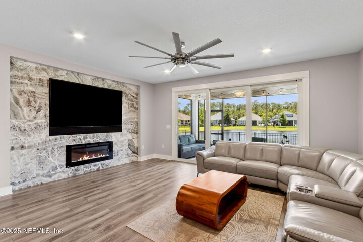 Property Photo: 85031 Williston Court FL 32034