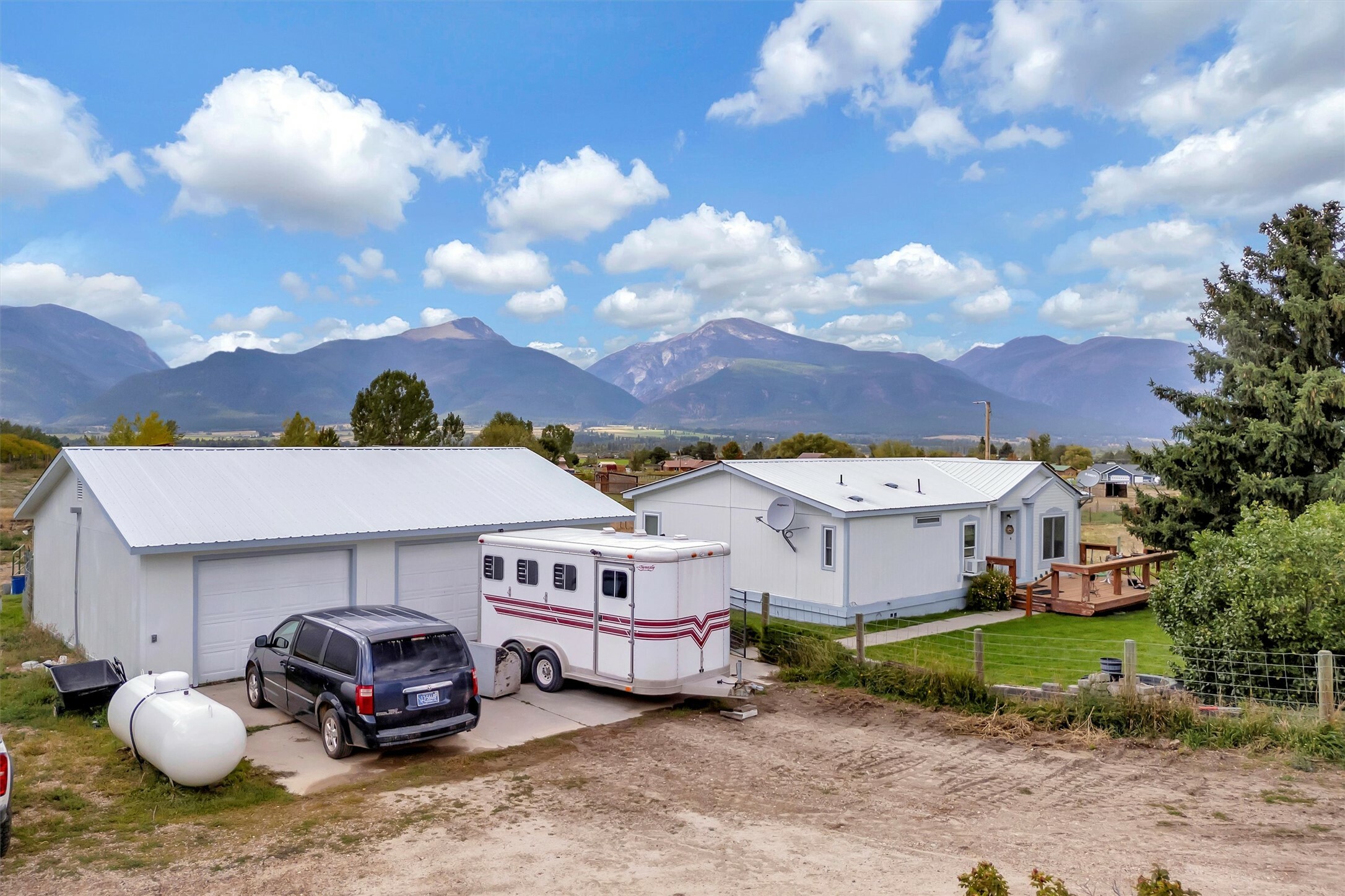 Property Photo: 479 Silvertip Lane MT 59870