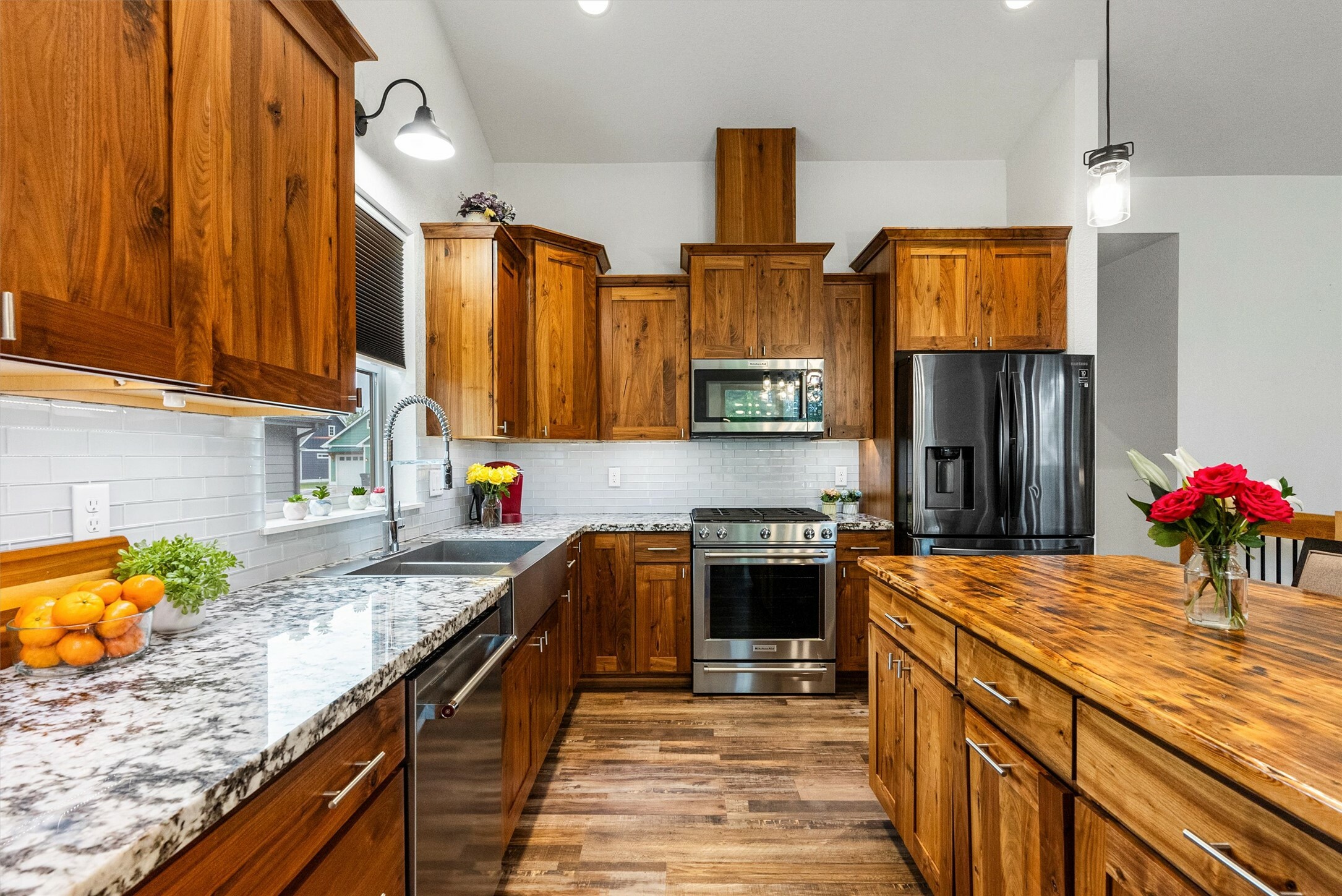 Property Photo: 11515 Ninebark Way MT 59802