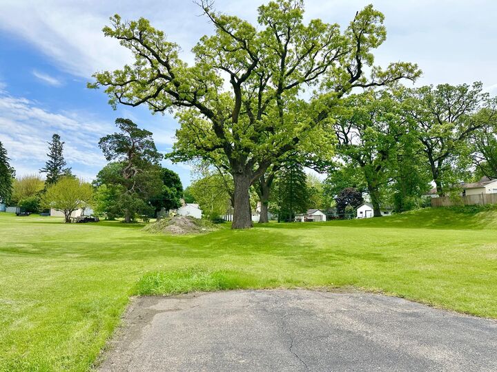 Property Photo:  618 &Amp 620 Giles Place  MN 56007 