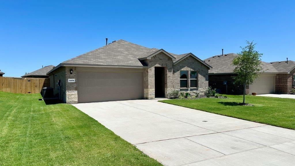 Property Photo: 13476 Stage Coach Lane TX 76035