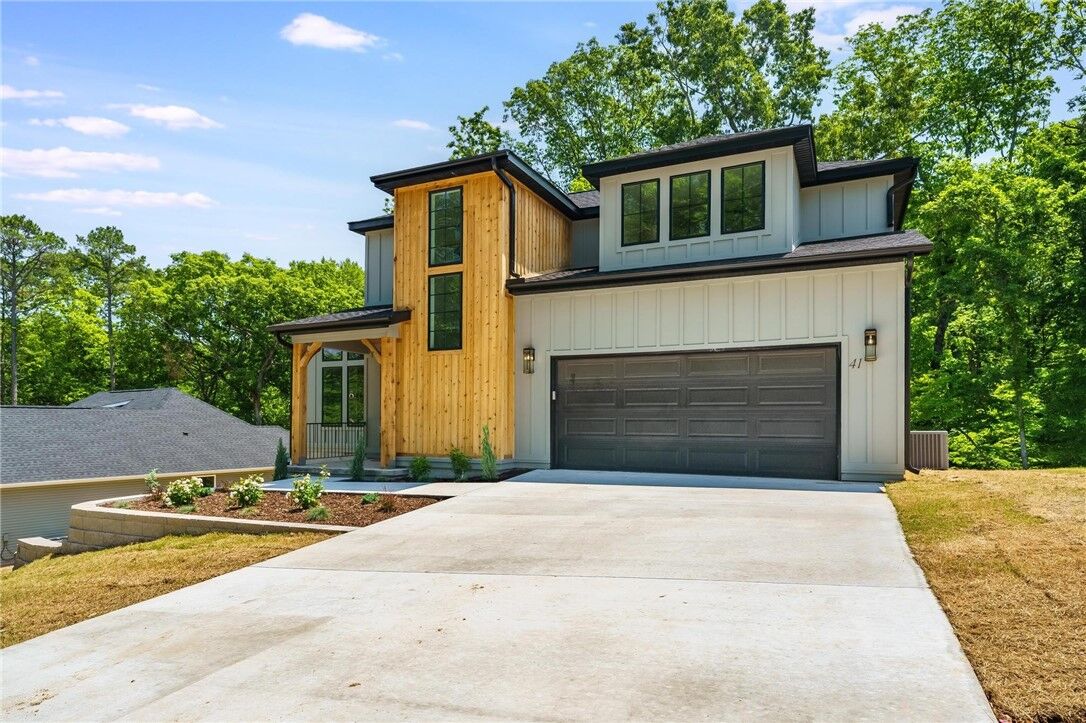 Property Photo:  41 Westmorland Drive  AR 72714 