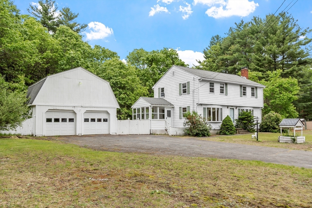 Property Photo: 70 Ronald Dr MA 01876