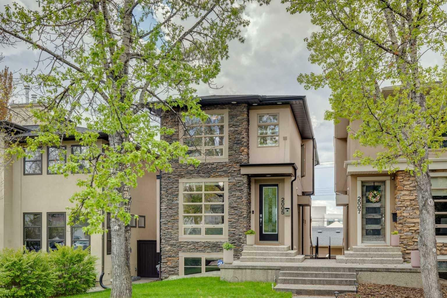2005 32 Avenue SW  Calgary AB T2T 1W7 photo
