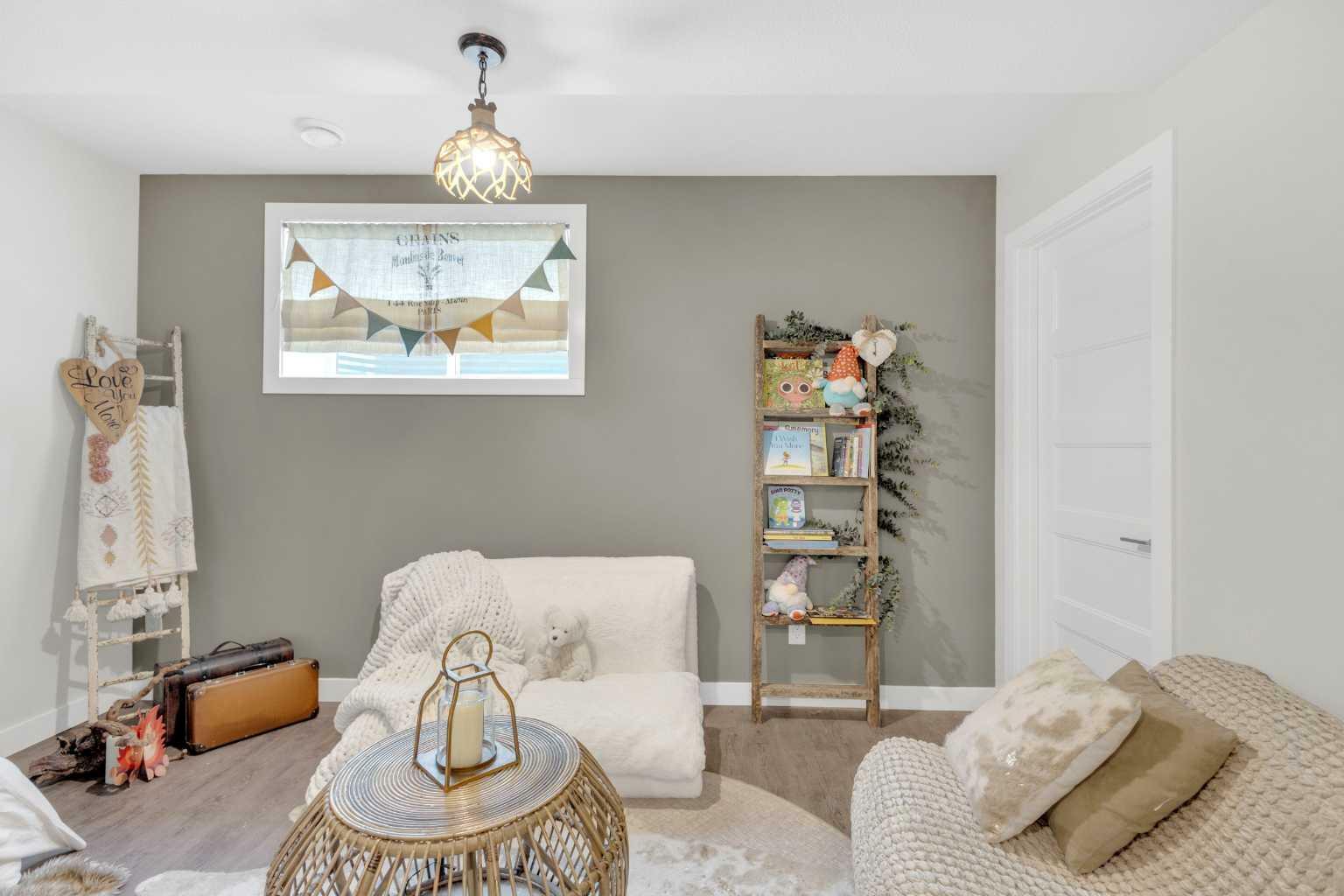 Property Photo:  40 Golden Crescent  AB T4P 2P9 