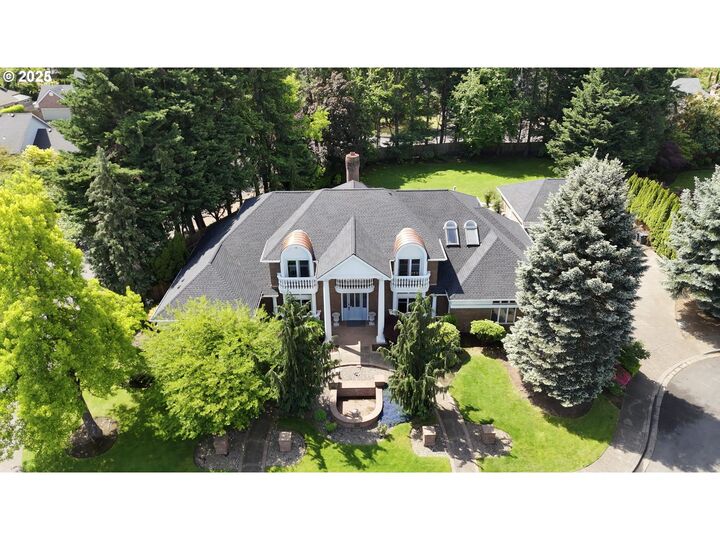 1564 Regency Dr  Eugene OR 97401 photo