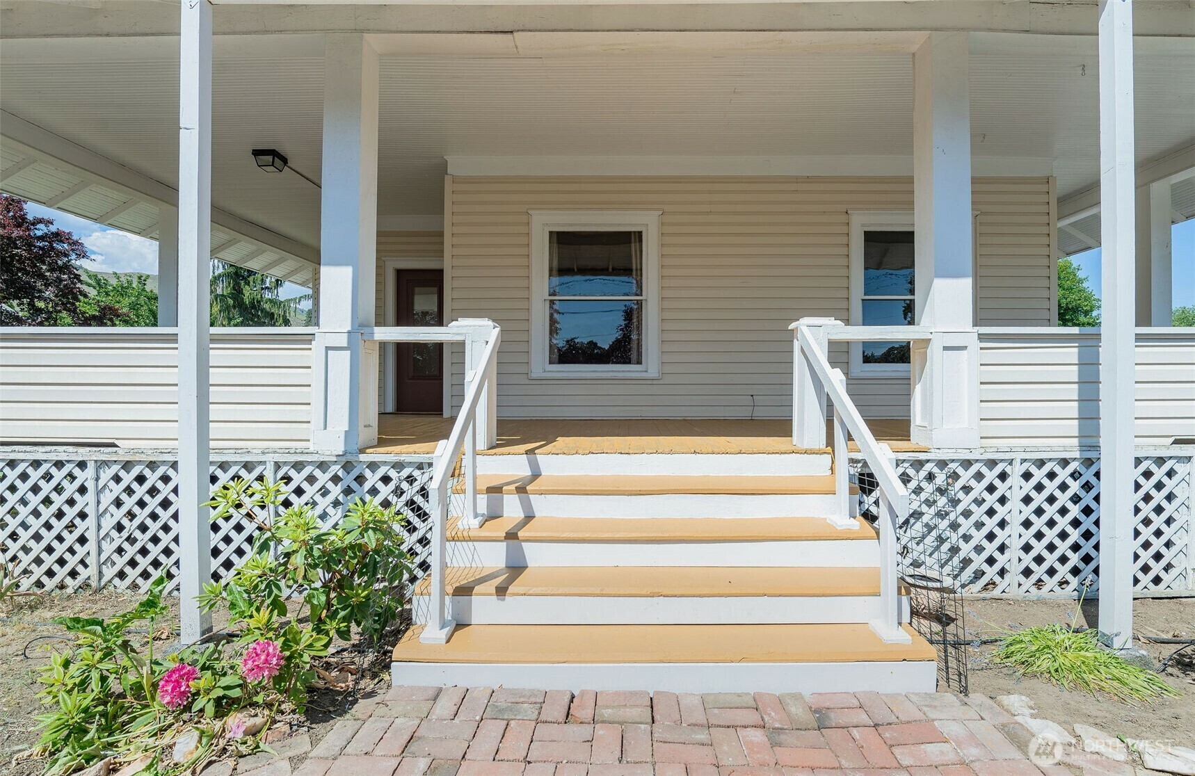 Property Photo: 500 S Miller Street WA 98801