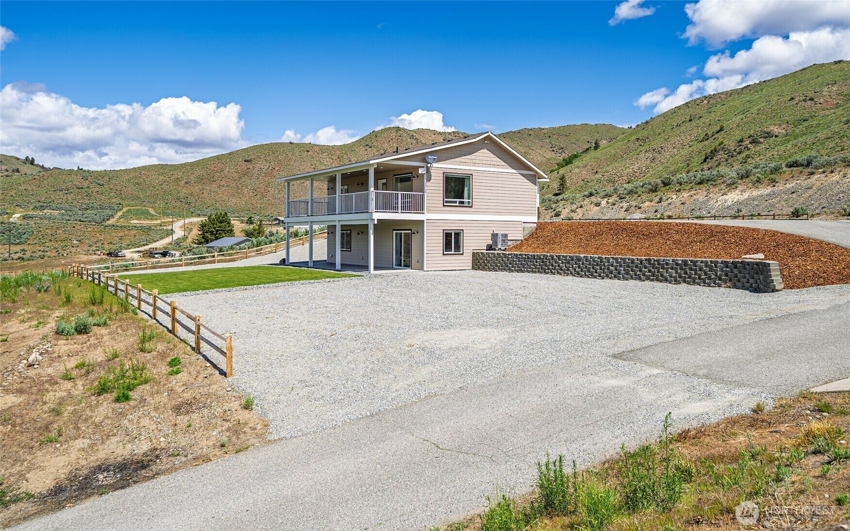 Property Photo:  10  Spring Canyon Road  WA 98843 