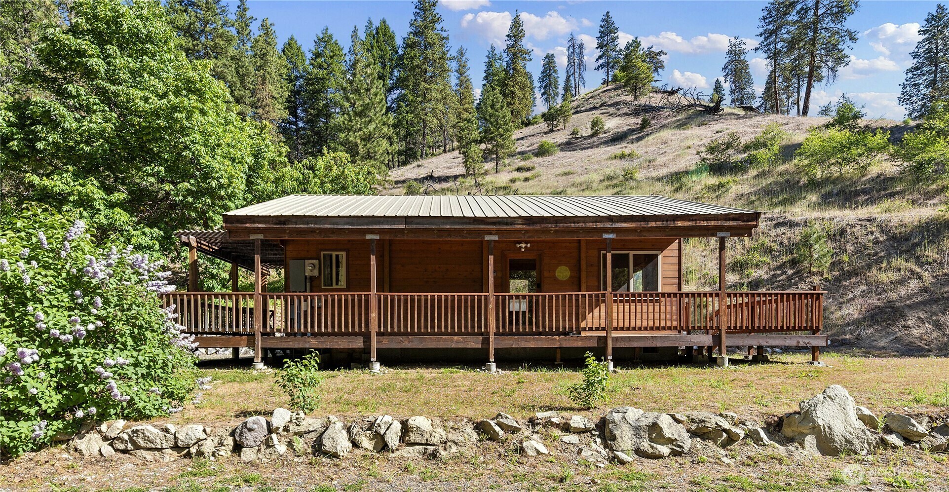 Property Photo: 9460 Eagle Creek Road WA 98826