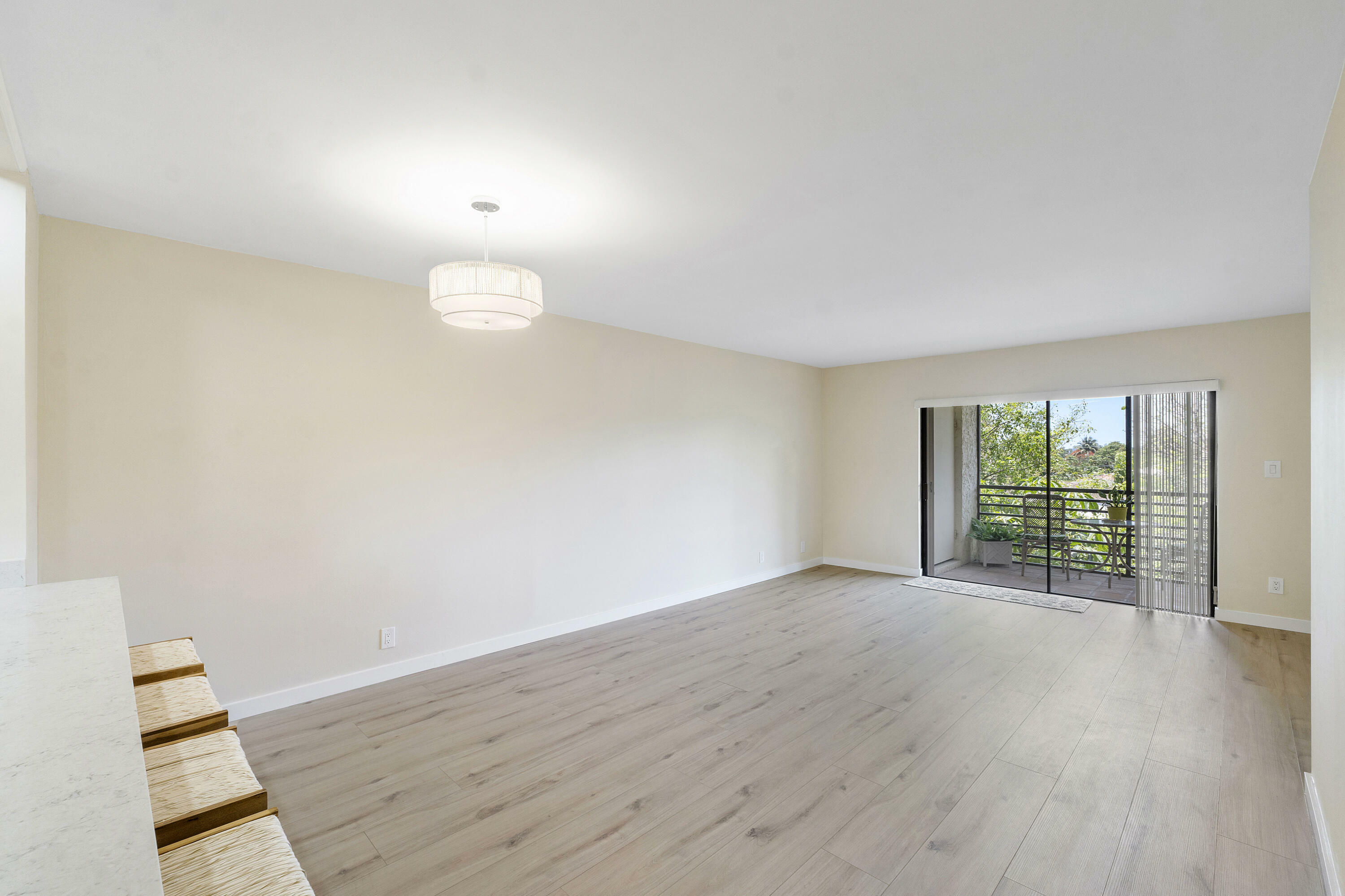 Property Photo: 126 S Cypress Road 735 FL 33060
