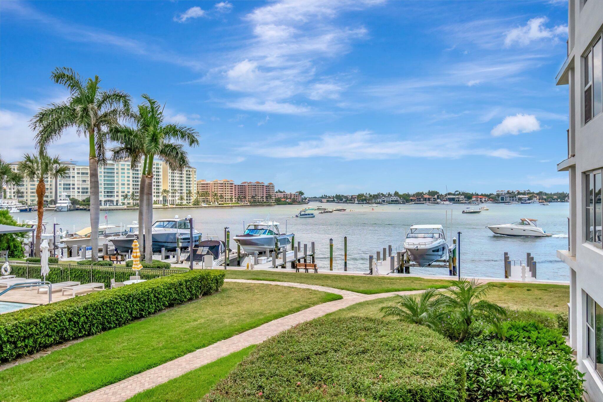 Property Photo:  875 E Camino Real 2G  FL 33432 