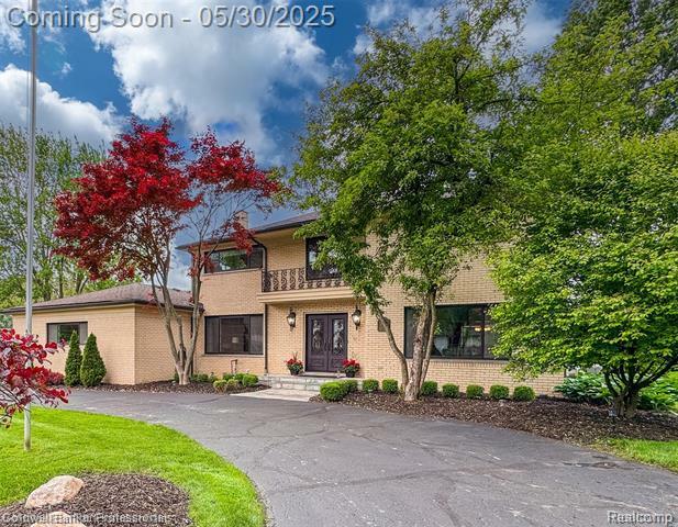 Property Photo:  4462 Barchester Drive  MI 48302 