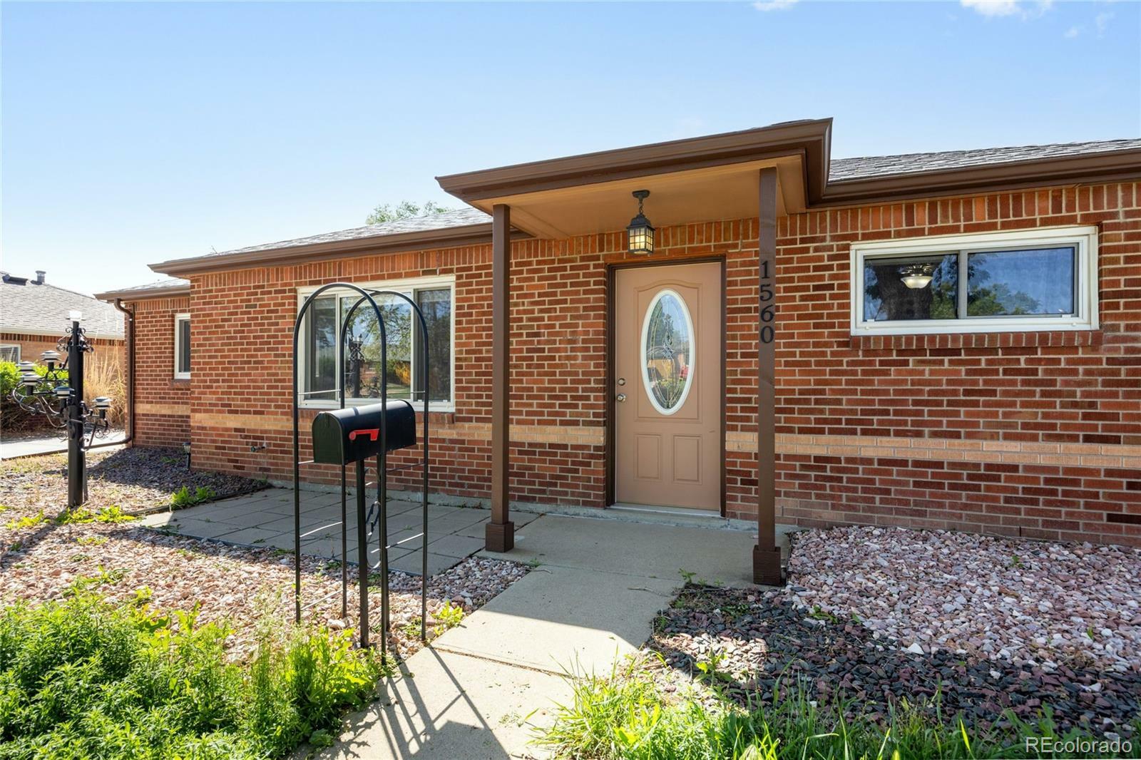 Property Photo: 1560 Pueblo Court CO 80229
