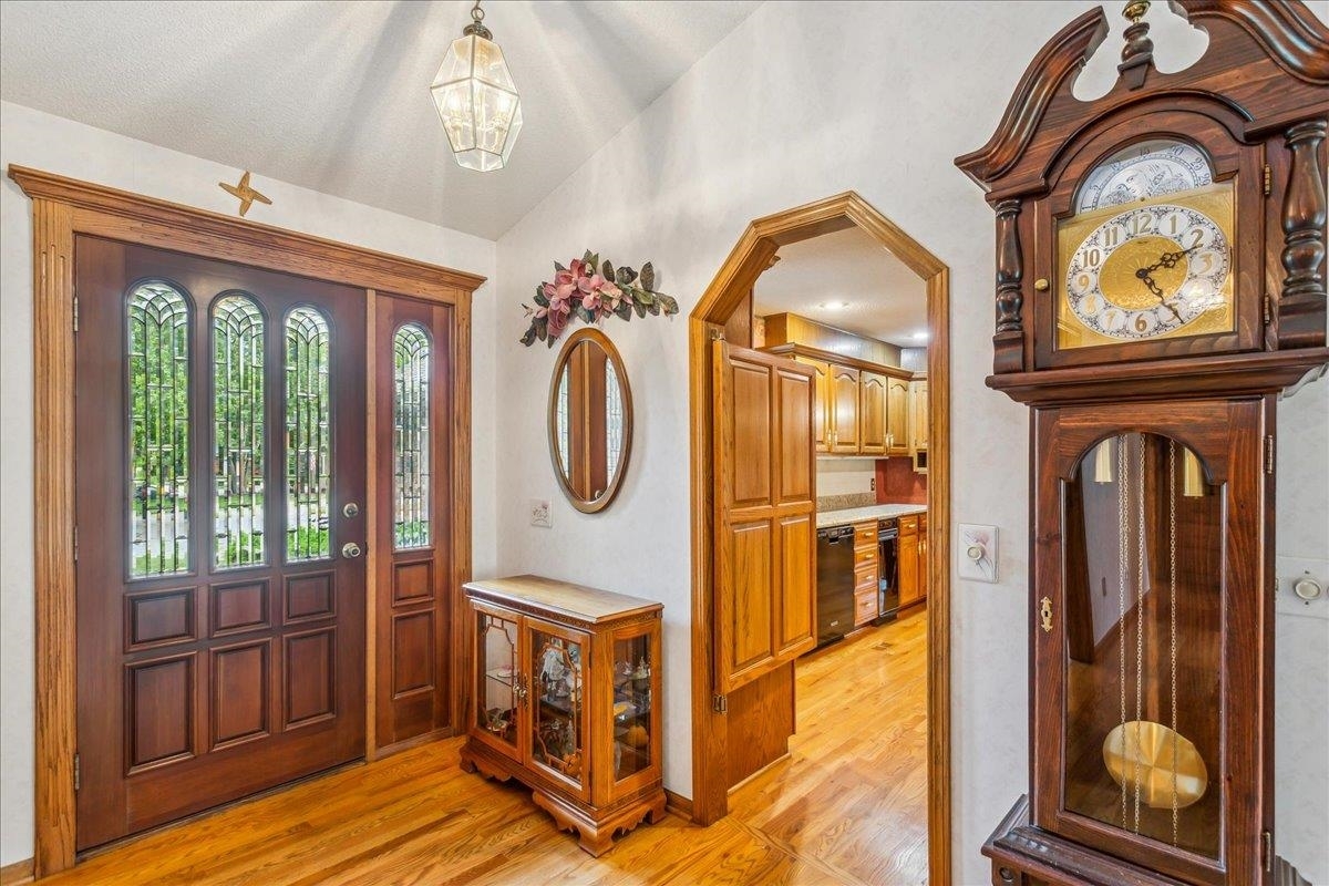 Property Photo: 323 N Bay Country Ct KS 67235