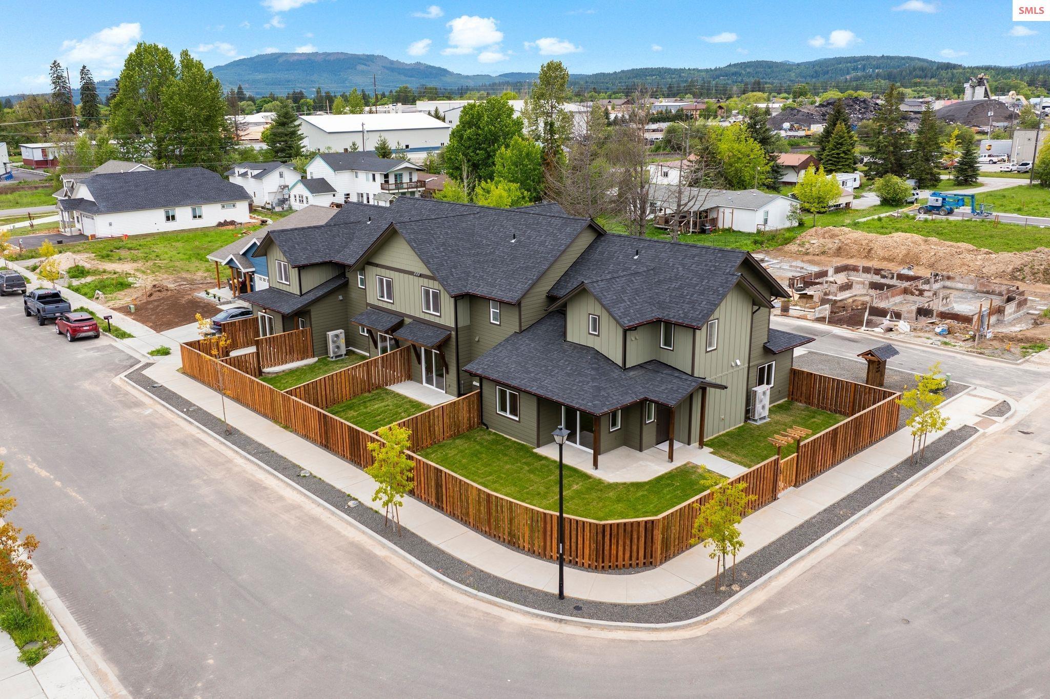 Property Photo: 1670, 1674,1678 Onyx Ct ID 83864