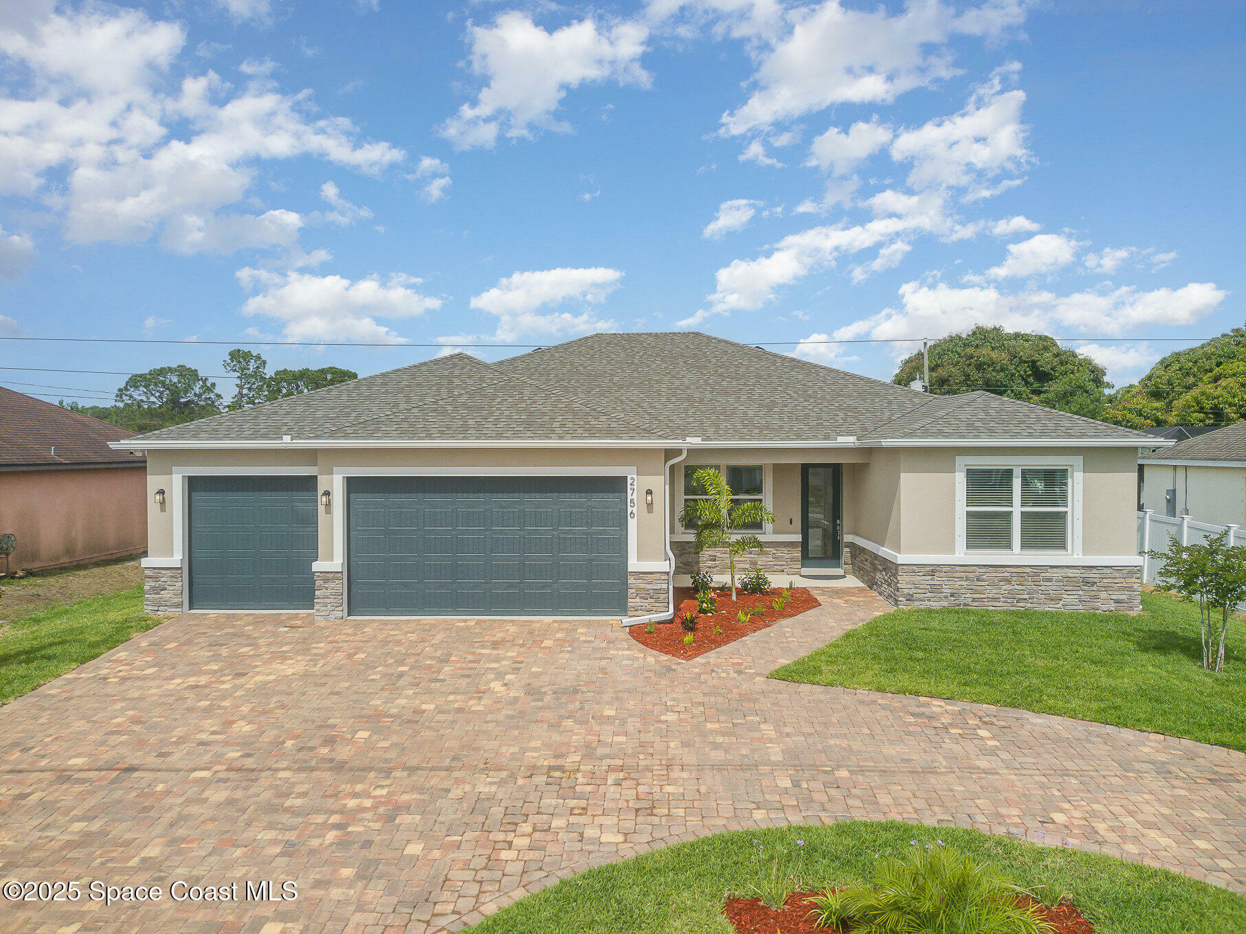 Property Photo: 2756 Emerson Drive SE FL 32909
